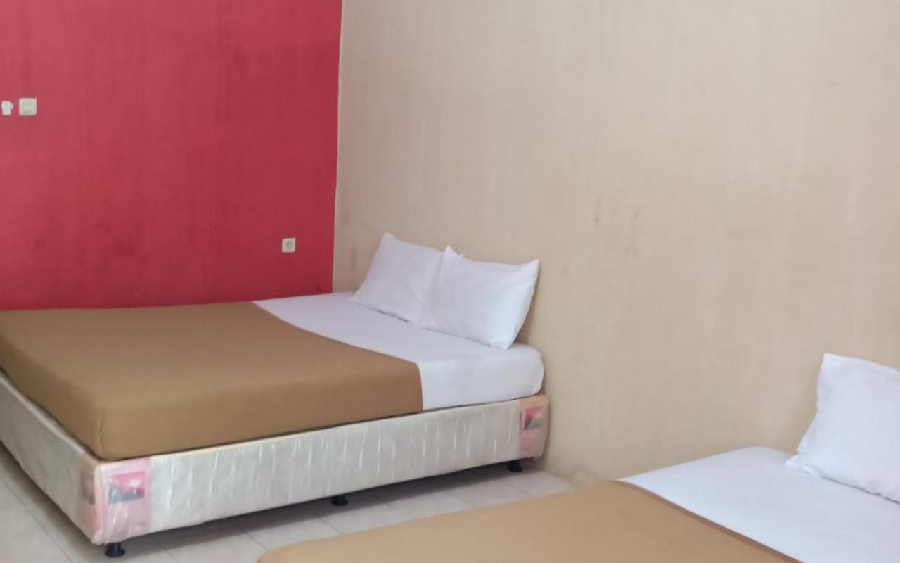 Hotel Nirwana Situbondo Redpartner Banyuanget Экстерьер фото