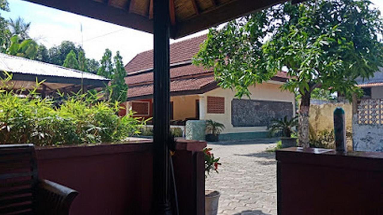 Hotel Nirwana Situbondo Redpartner Banyuanget Экстерьер фото