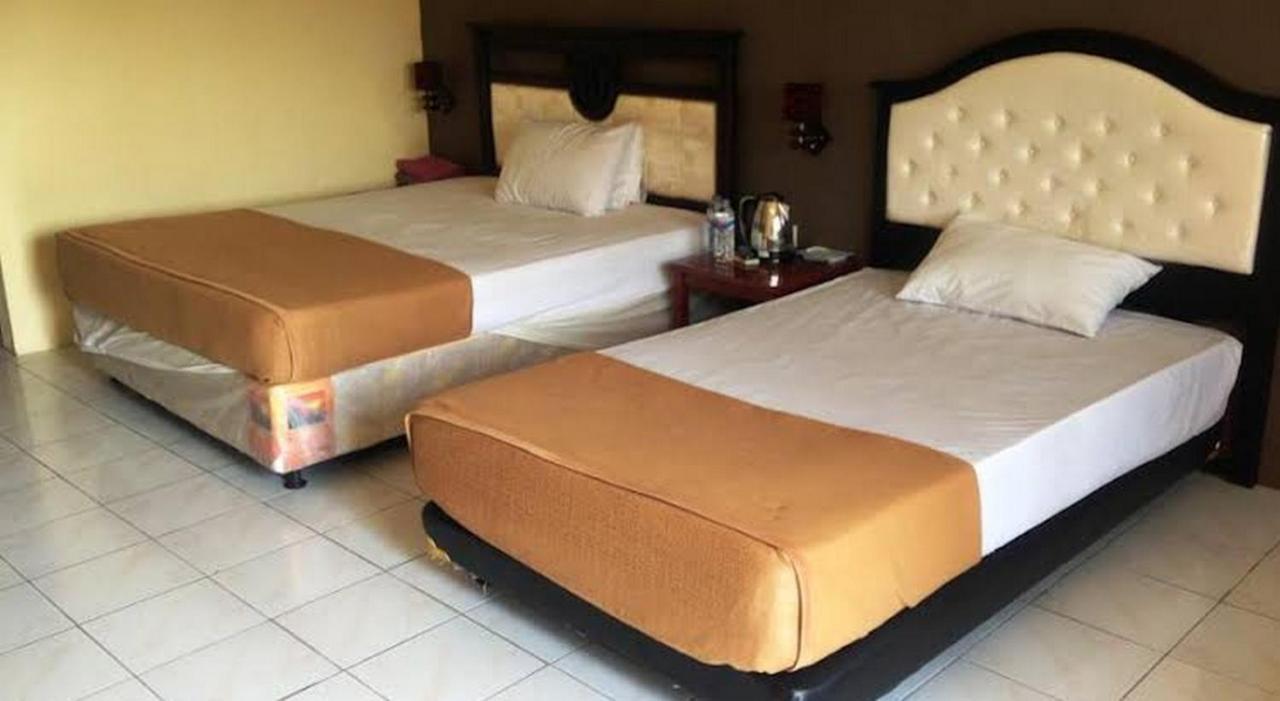 Hotel Nirwana Situbondo Redpartner Banyuanget Экстерьер фото